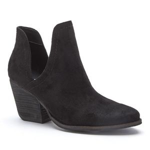Coconuts by Matisse “Trader Boot” in Black